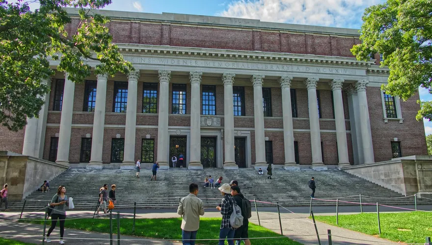 川普政策外籍生大減！美各大學削減開支苦不堪言