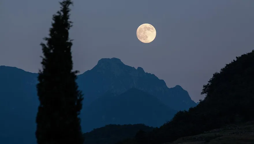 今年中秋節為「本世紀最晚」　比去年慢19天…陸專家曝原因