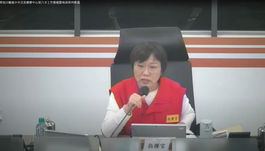 凌濤質疑劉世芳「訕笑」綠委辯解　媒體人打油詩調侃：這樣告有效？