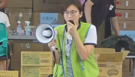 影/光復女老師「沒收整箱藥酒」原因有洋蔥　超暖背景曝