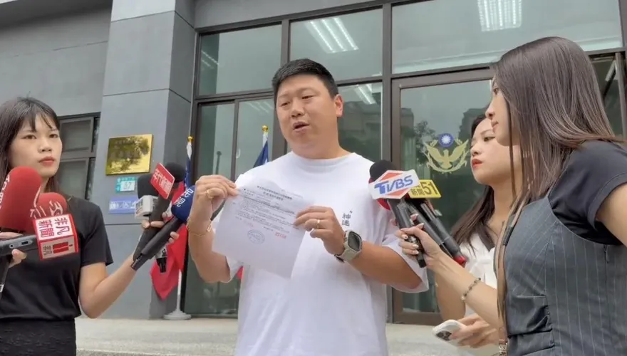 影/YTR控女兒遭幼兒園虐待　現身警局提告爆