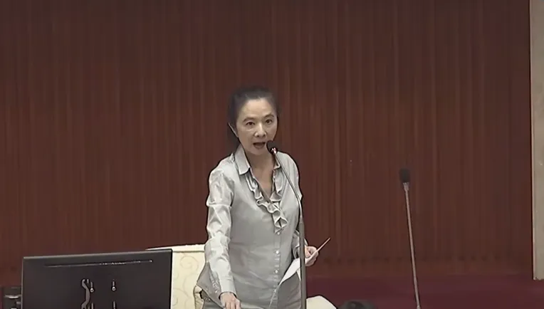 影/應曉薇復出議會質詢！示警蔣萬安：不要是第二個前市長
