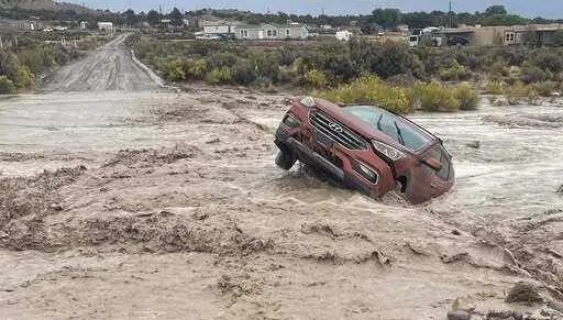 影/墨西哥連日暴雨釀洪災　洪水沖毀逾千棟房屋...至少23人喪生