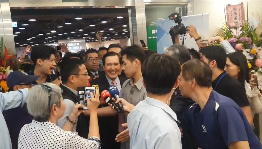影/馬英九震撼表態！手指2次「他」最適合當國民黨主席
