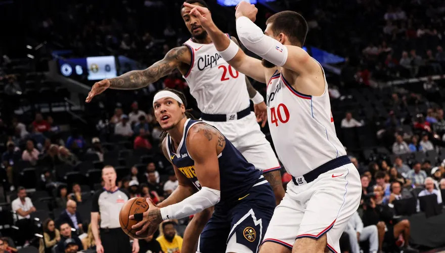 NBA/快艇主場鬧大烏龍！計時器壞掉　主持人被迫「人工倒數」