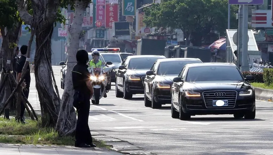 總統座車「一顆輪胎51萬元」！國安局：專業廠商獨家供貨