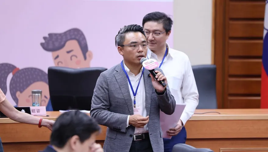 空服員帶病上班猝逝！洪孟楷：非管理問題而是制度霸凌