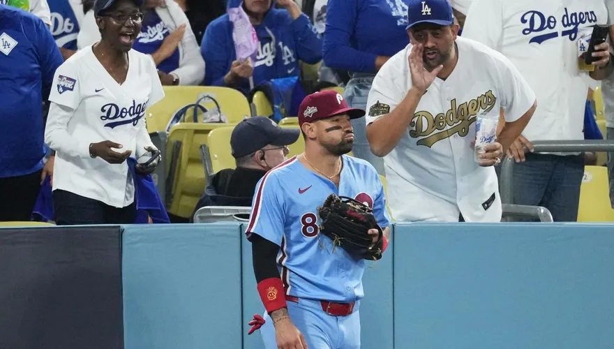 MLB/退化又有點貴　費城人打算與250轟重砲分手