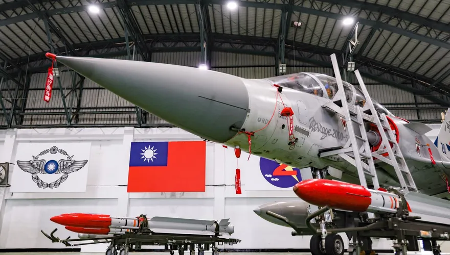 維持幻象2000-5戰機戰力　空軍61.8億元為空對空飛彈延壽