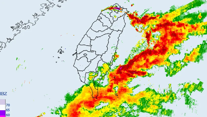 國家級警報響！北北基轟大雷雨　汐止、士林山區防暴雨