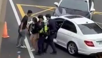 影/南投驚見高速連環衝撞14車　62歲女駕駛辯：吃了感冒藥