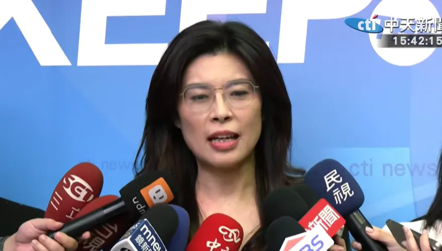 邱垂正問九二共識「通」去哪？鄭麗文籲正視兩岸關係：別裝傻！