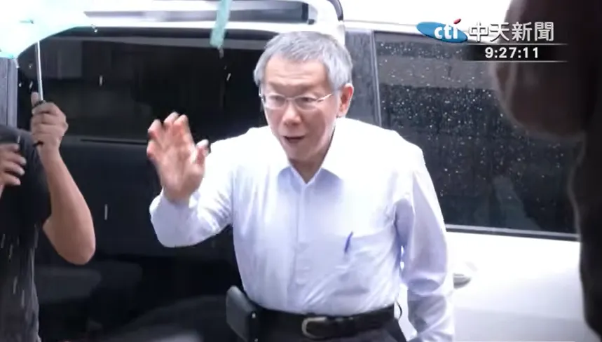 嗆柯文哲「把狗仔頭關在家裡」！張景森、戴利玲今出庭作證