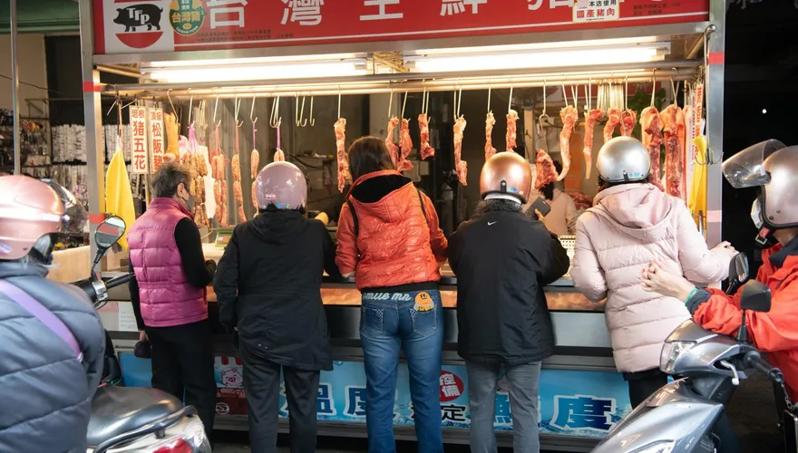 非洲豬瘟疫情衝擊！嘉市：豬肉攤使用費「減免1個月」