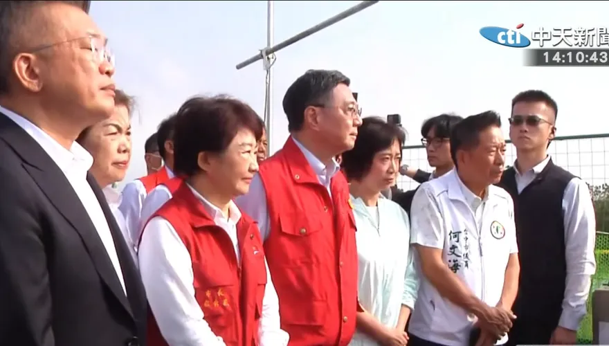 影/盧秀燕陪卓榮泰視察廚餘掩埋場：步調會跟中央一致