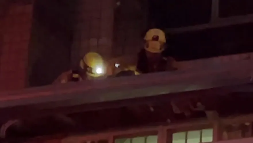 睡醒後人不見！台中男離奇墜3樓鐵皮屋頂　緊急送醫搶救