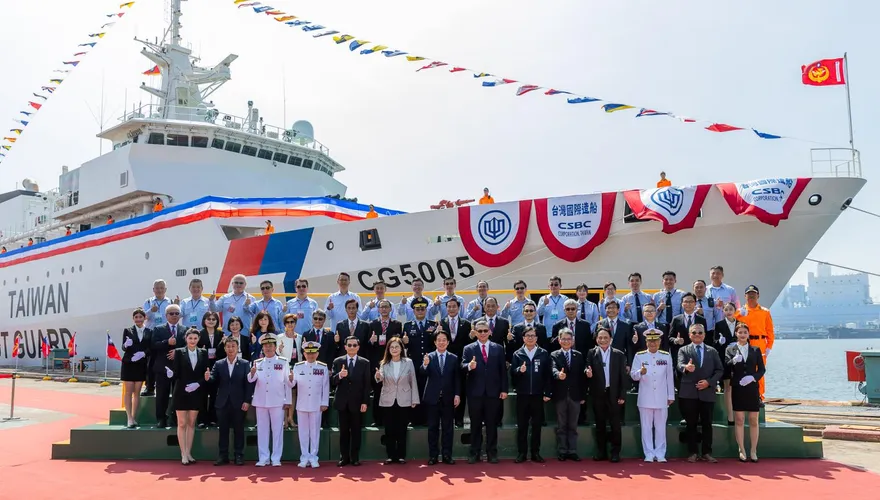 台北艦成軍、西拉雅號下水！賴清德：象徵台灣守護海洋決心