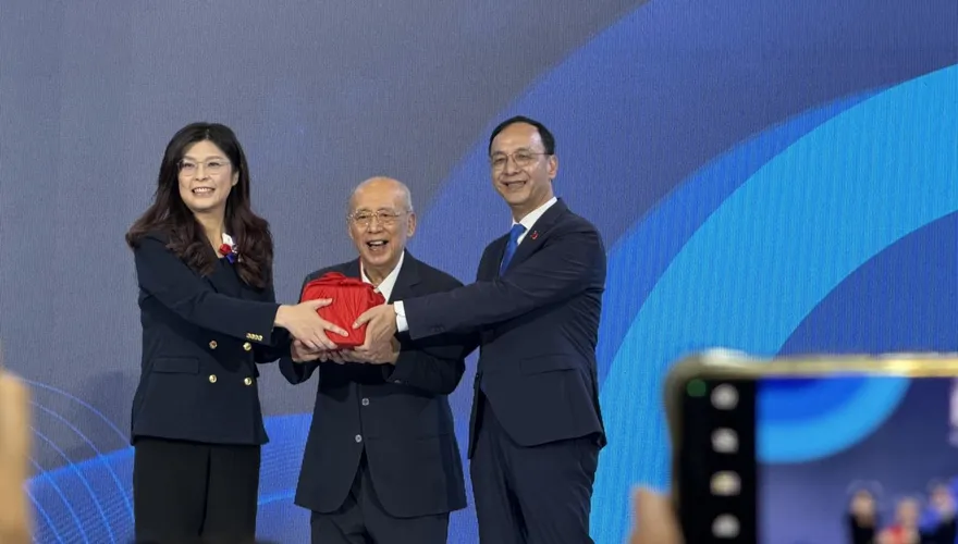 鄭麗文高喊要讓國民黨變獅群！賴士葆：特別感動