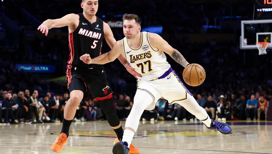 NBA/東契奇本季首度大三元！率湖人澆熄熱火　奪3連勝