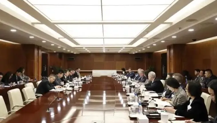 中美互降關稅前喊話！李成鋼會美農貿團：務實合作做大蛋糕