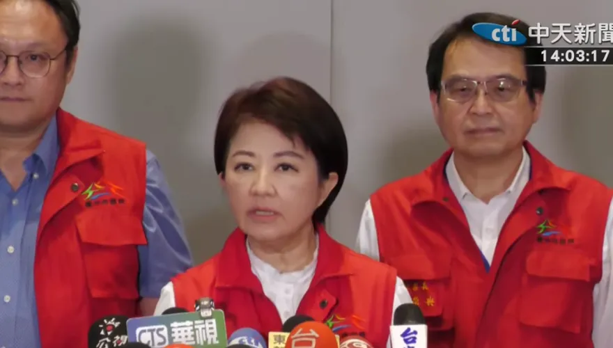 盧秀燕為豬瘟防疫鞠躬道歉！粉專讚：她的勇氣與肩膀是民進黨最大的照妖鏡