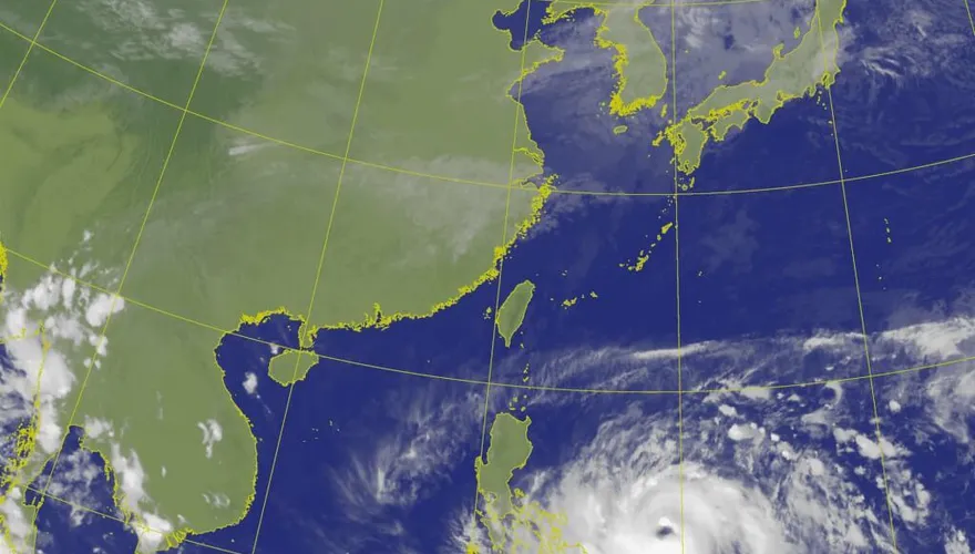 鳳凰恐轉強颱最快10日發海警！雙北、花蓮山區防豪雨