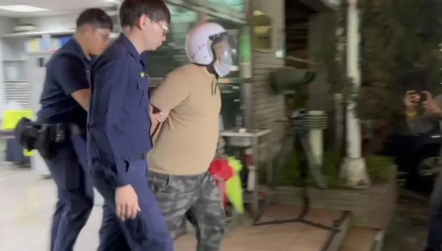 影/假看診狂砍輔大名醫　嫌犯移送大喊「沒有正義」