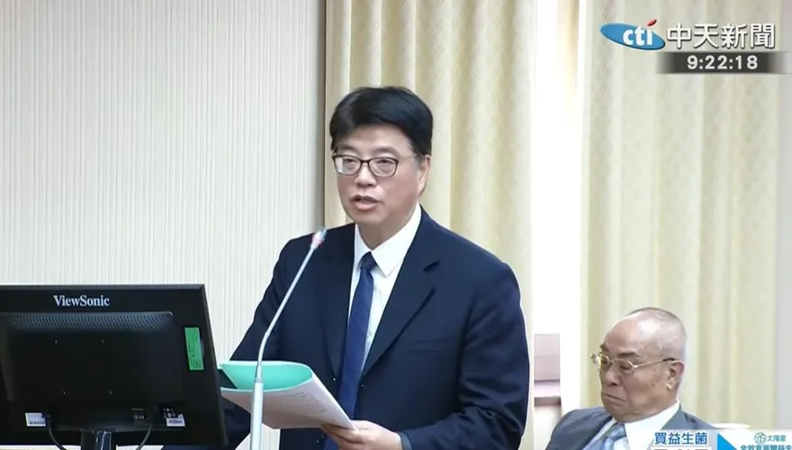 徐欣瑩諷：邱垂正帶沈伯洋赴陸交流　「澄清一些誤會也不錯」