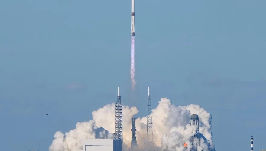 馬斯克緊張了！貝佐斯旗下火箭「新葛倫」昨發射　送衛星上火星