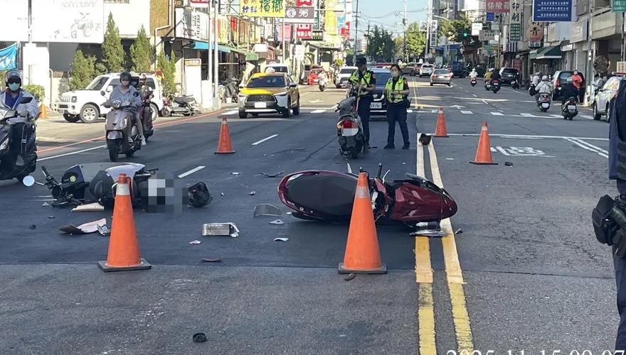 逆向釀禍！台中3人翻車撞一團　63歲婦耳漏意識不清