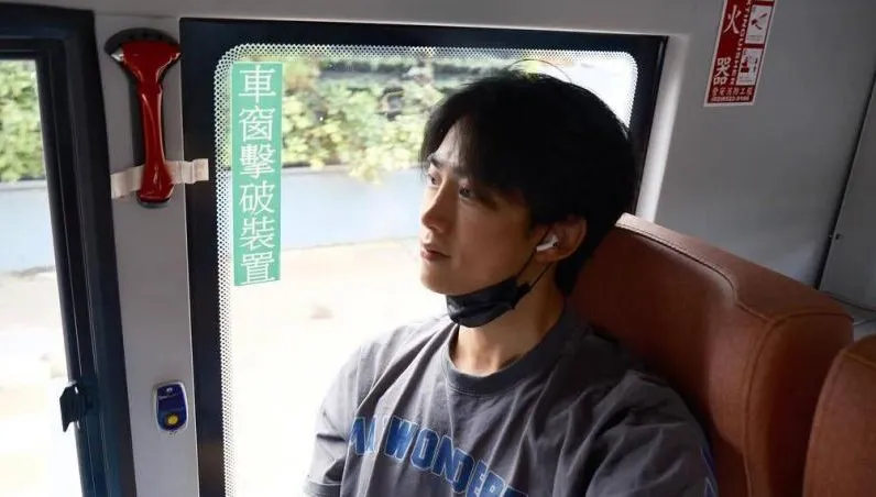 台中趴趴走！「玉澤演坐過的公車」爆紅　網笑：司機太懂