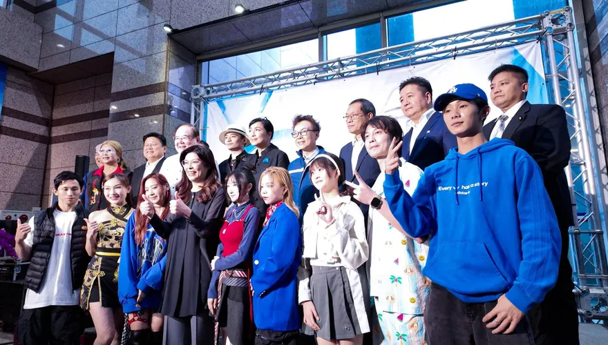 魏麓宸/褪去老叩叩儀式感　國民黨吹起「花甲少年」風