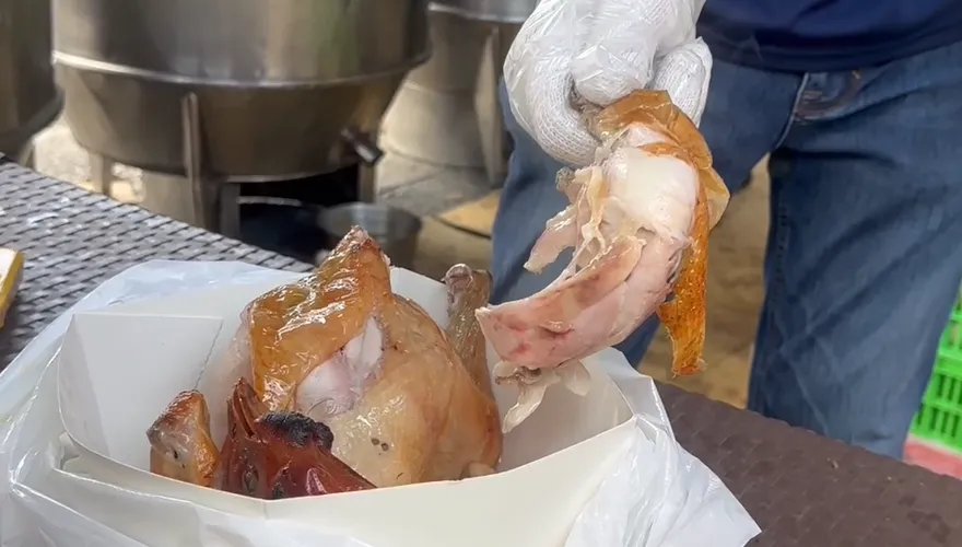 影/颱風假祭品之亂！南投排100隻烤雞　民眾插隊爆衝突