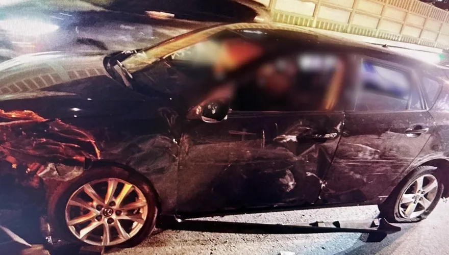 影/北市建國高架追撞車禍　肇事男毒駕警當場抓包