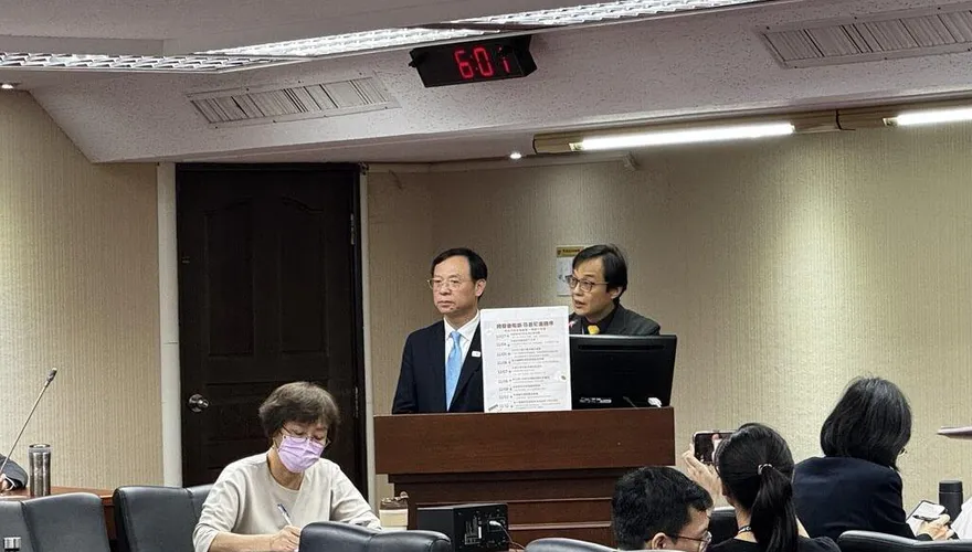 稱毒雞蛋是個案挨轟　食藥署長認：不排除還有