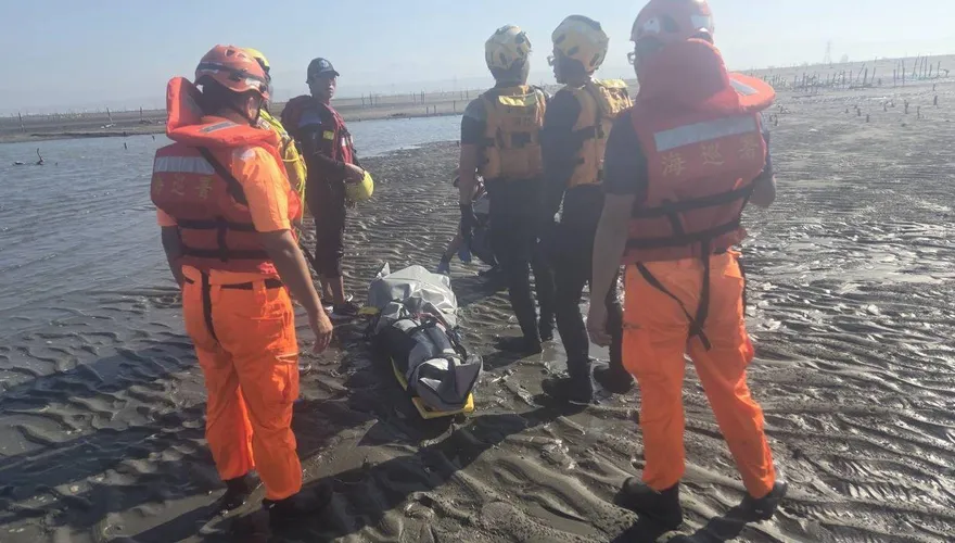影/大浪奪魂！彰化伸港「2釣客落海」1人慘死
