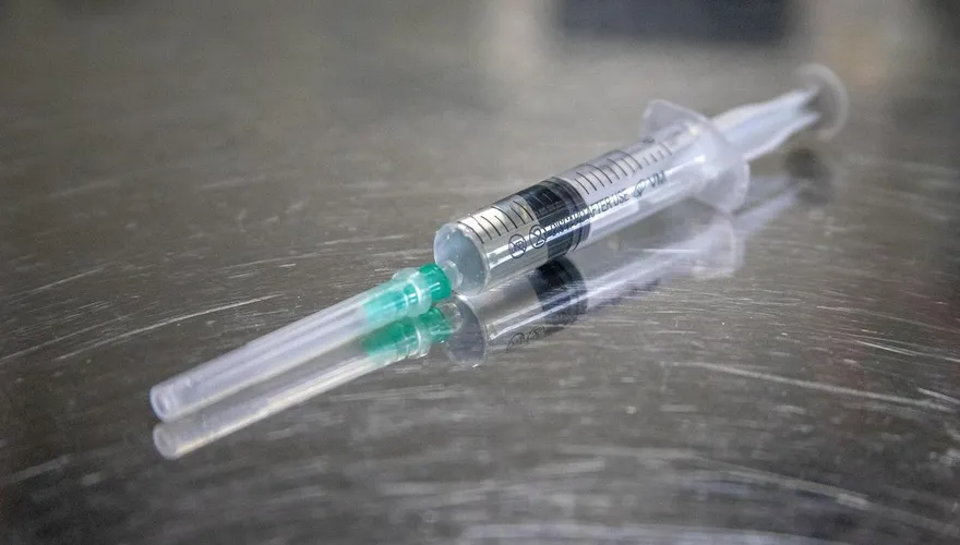 史上最旺！流感疫苗已打9成「年底恐用罄」　疾管署緊急增購15萬劑