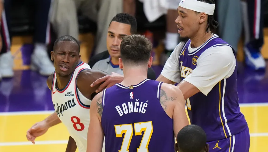 NBA/東契奇爆砍43分助湖人贏球　隊友替他出頭爆肢體衝突
