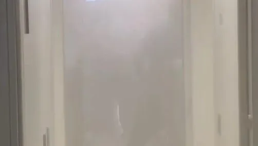 影/又是乘客鬧事！男持滅火器自強號車廂亂噴　旅客當場壓制