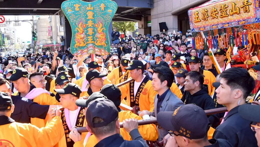 救不回來！青山宮遶境現場「壯年男倒地」宣告不治