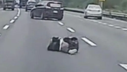 影/國1楠梓段64歲男跳車　竟是與前女友債務協商破局