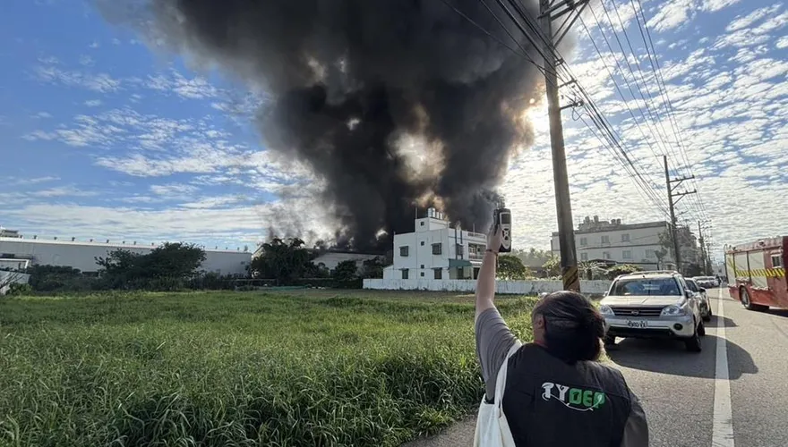 蘆竹地下工廠大火竄黑煙　環保局將罰最高2000萬