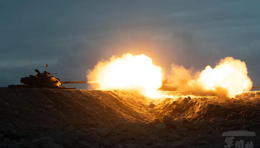 花防部M60A3戰車震撼登場　太麻里溪口時隔多年實彈射擊
