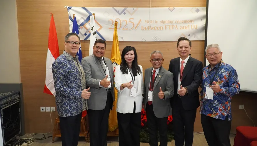 台印藥師合作再升級！黃金舜促續盟　林憶君率隊深化交流