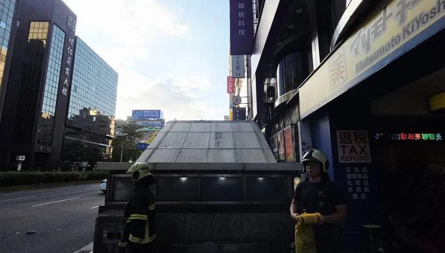 北市忠孝東路四段建物石塊墜落　幸無人傷亡