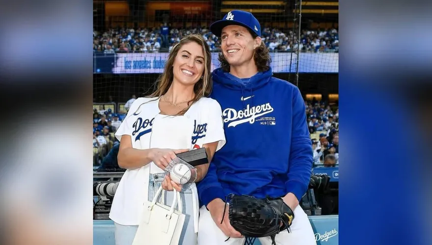 MLB/搭訕觀眾席女球迷　道奇葛拉斯諾結婚了