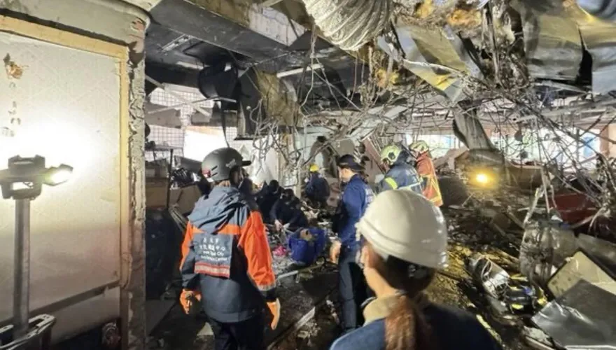 板橋「定食8」氣爆釀5傷　疑店內4瓦斯鋼瓶漏氣肇禍