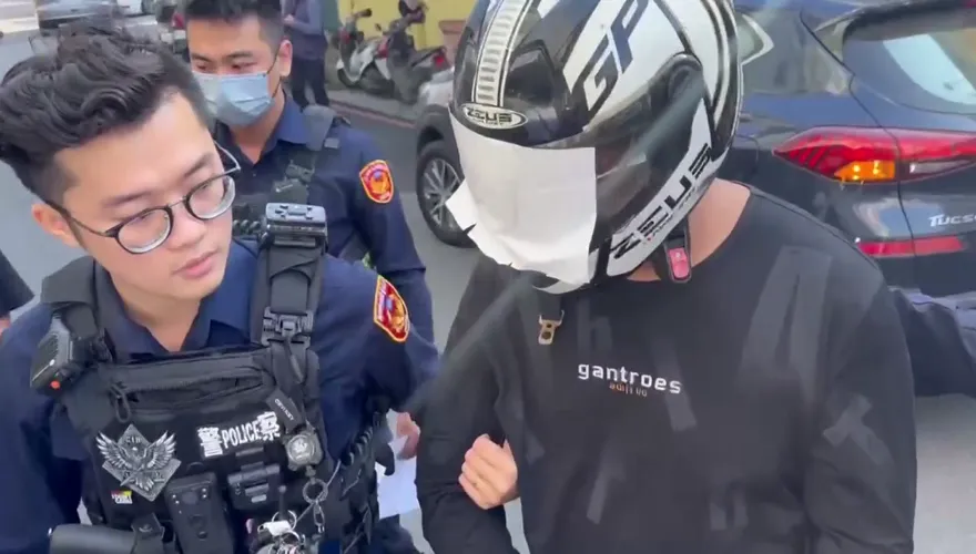 砍人累犯！高雄男為6萬元債務　持刀砍死檳榔攤闆娘被收押