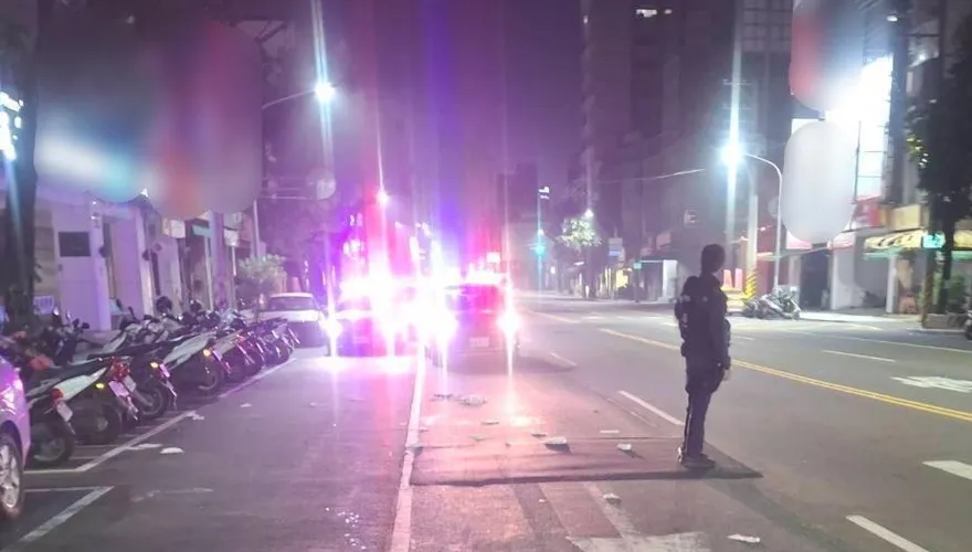 影/又見行人地獄？高雄婦穿越道路遭撞　送醫搶救不治