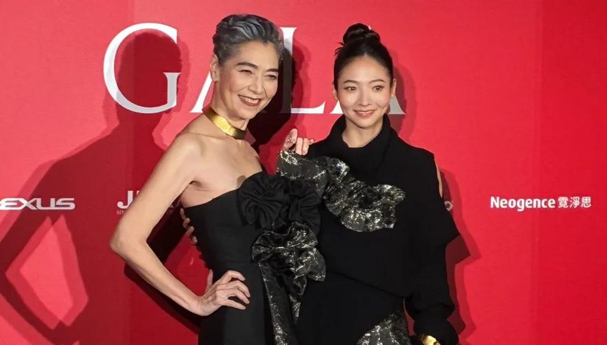 賴佩霞送別洋女婿首露面　曝全家人現況「又哭又笑」